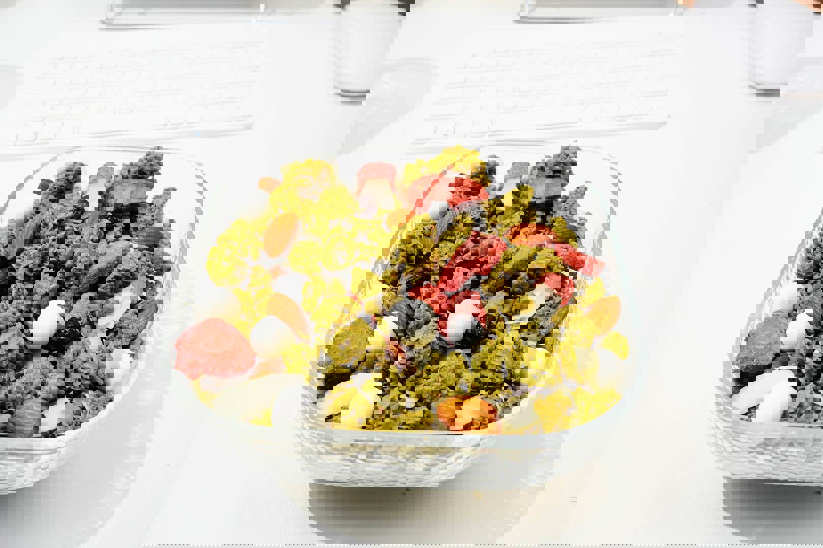 Uji Matcha & White Chocolate Crunchy Oat Clusters