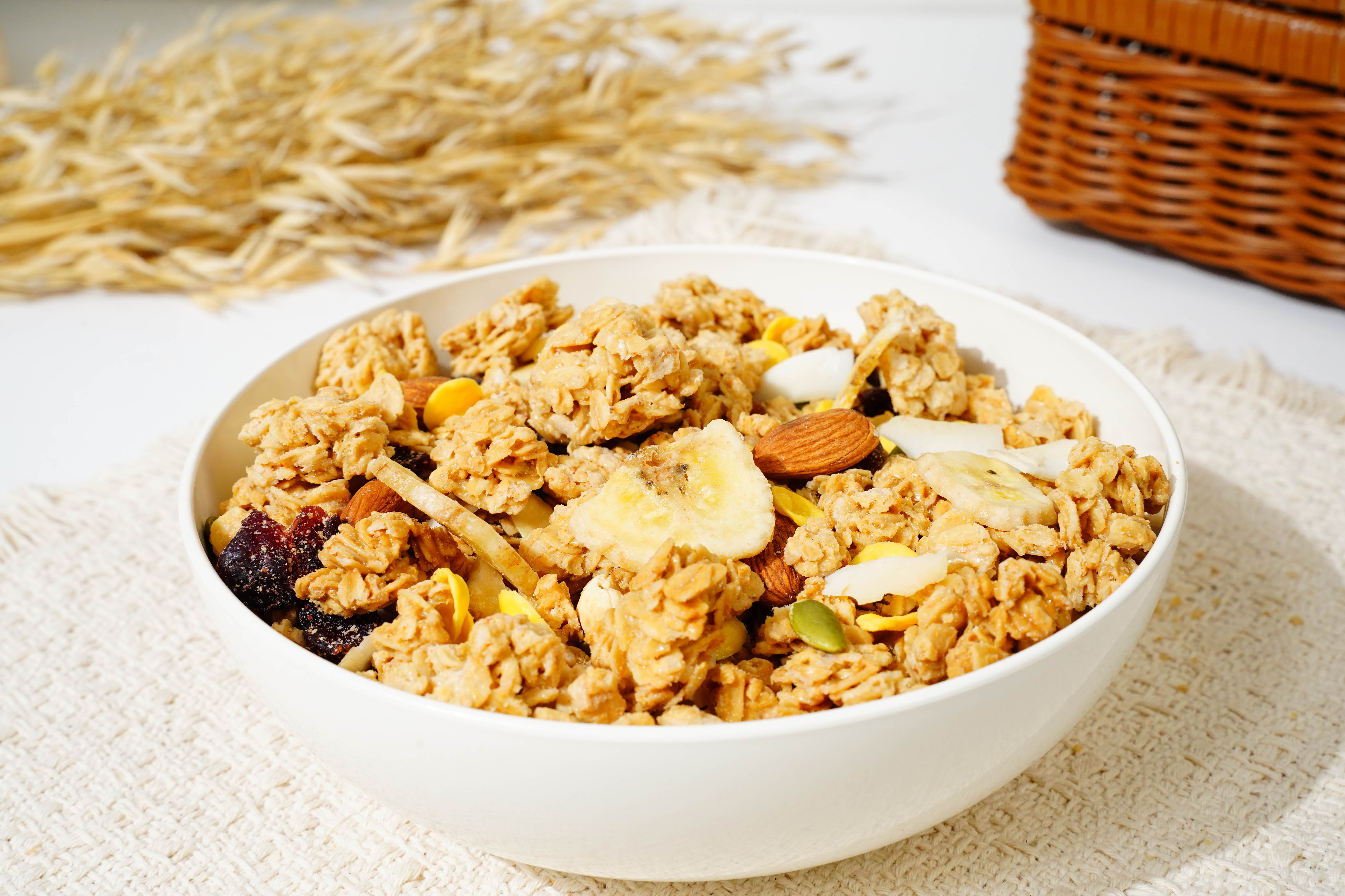 Fruit & Nut Crunchy Oat Clusters