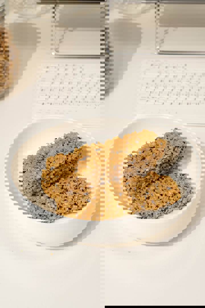 Five Black Grains Oat Bar