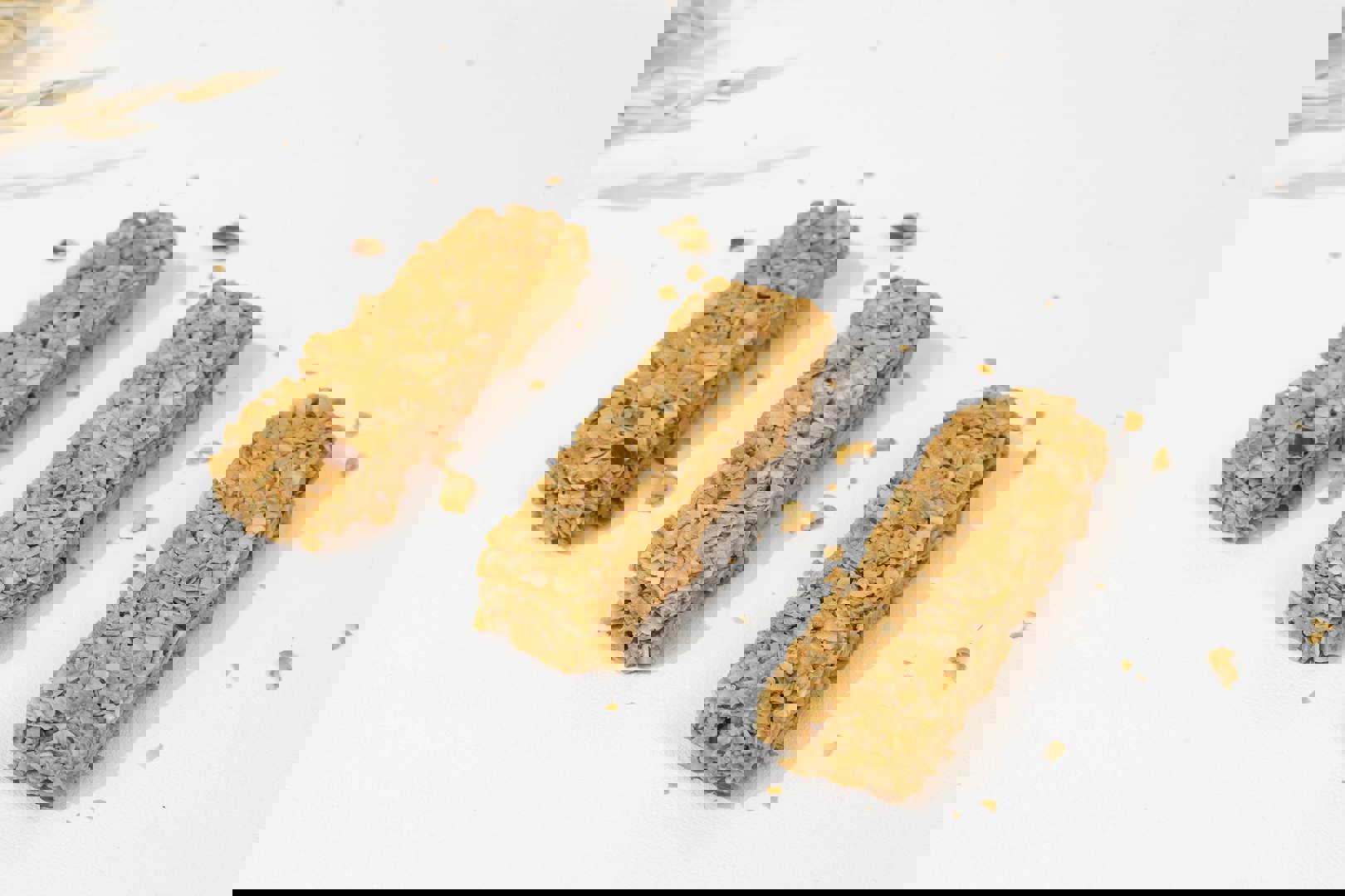 Black Truffle High-Fiber Protein Oat Bar