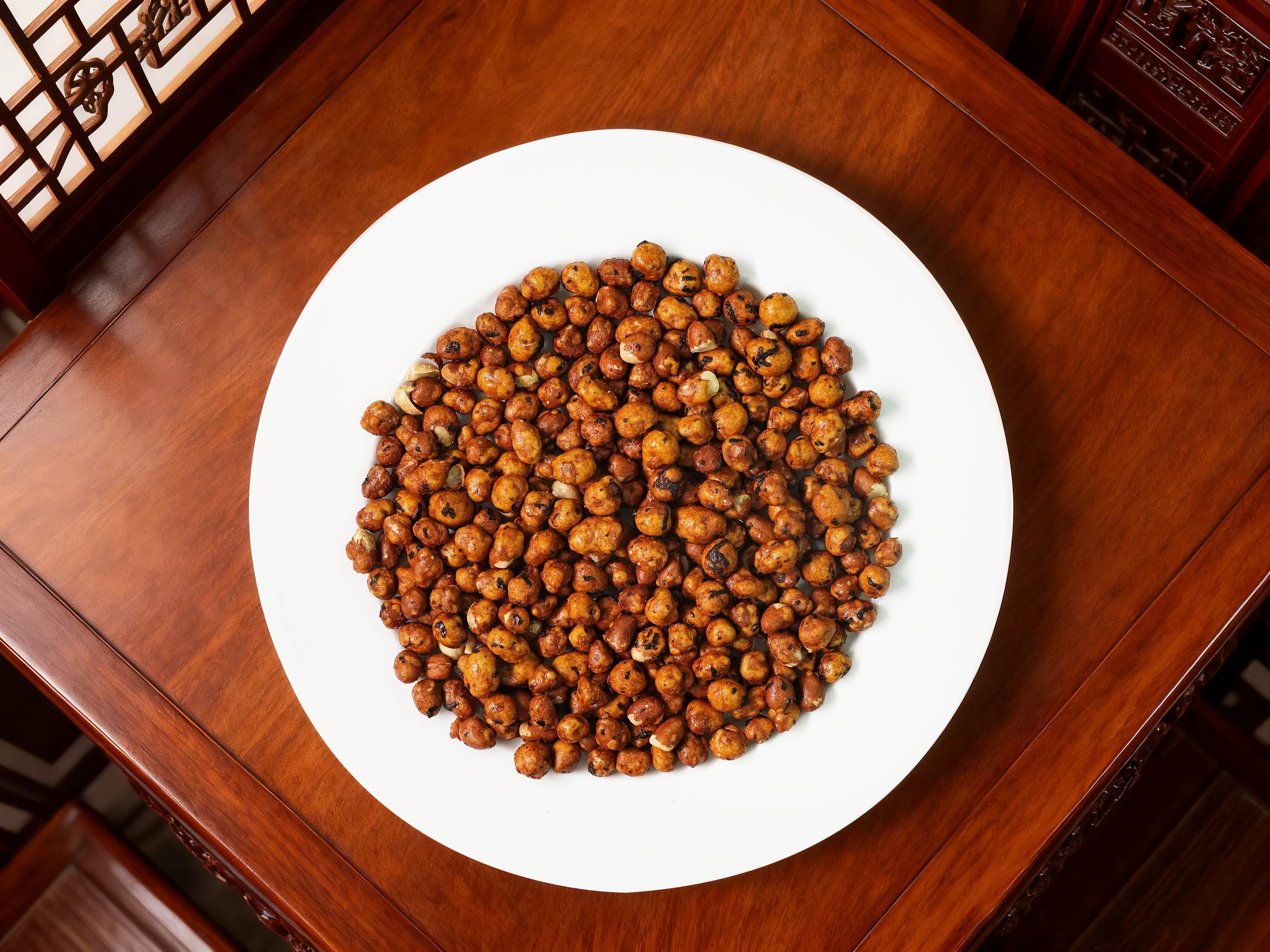 Soy Sauce–Coated Crispy Peanuts