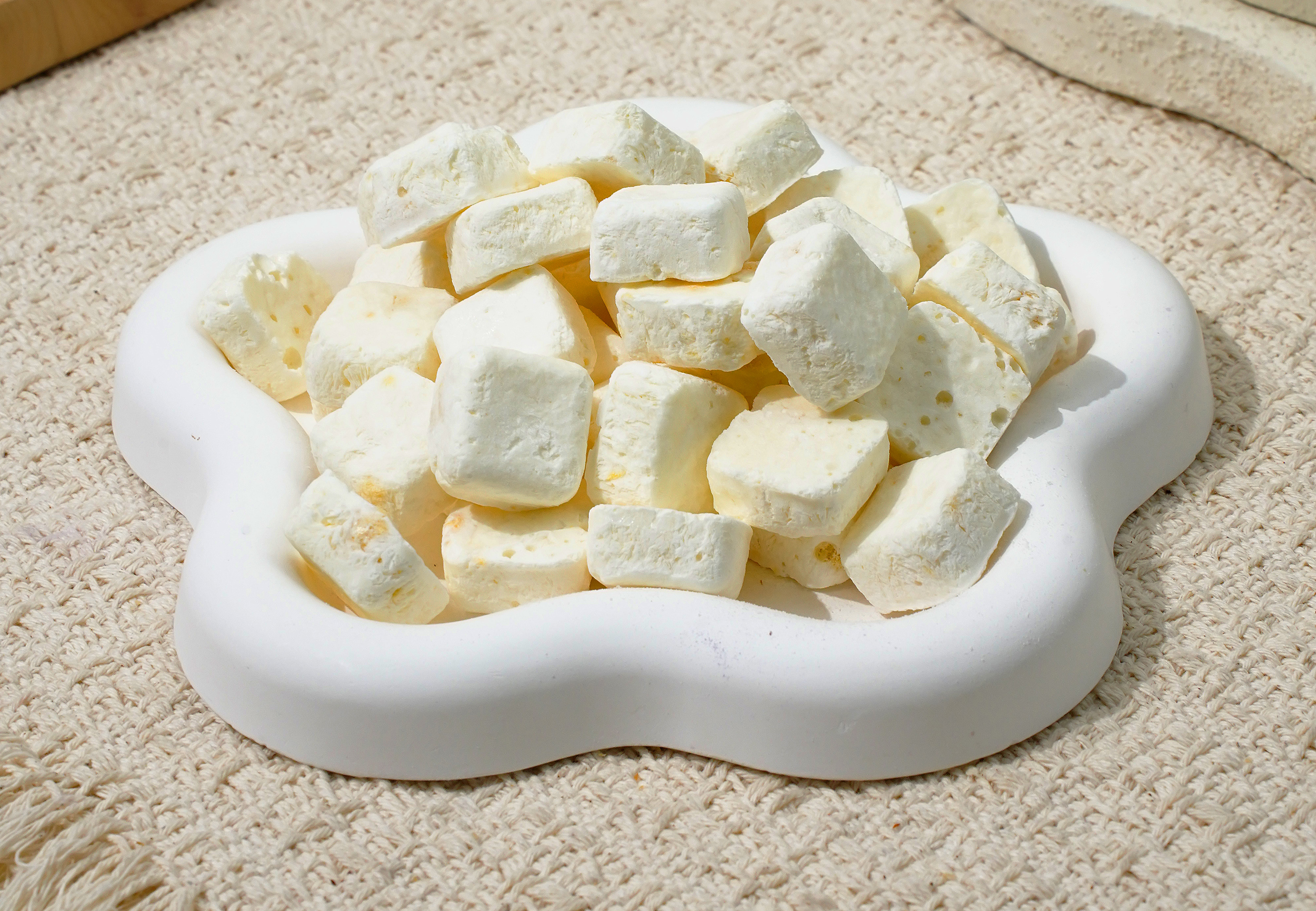 Freeze-Dried Yellow Peach Yogurt Bites